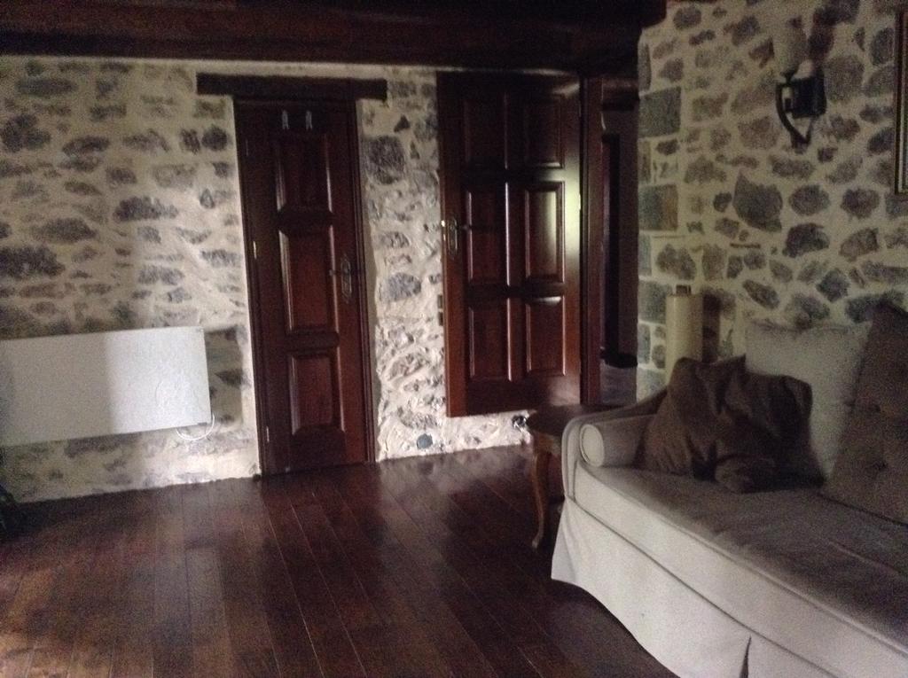 Mountain Villa Graviá エクステリア 写真